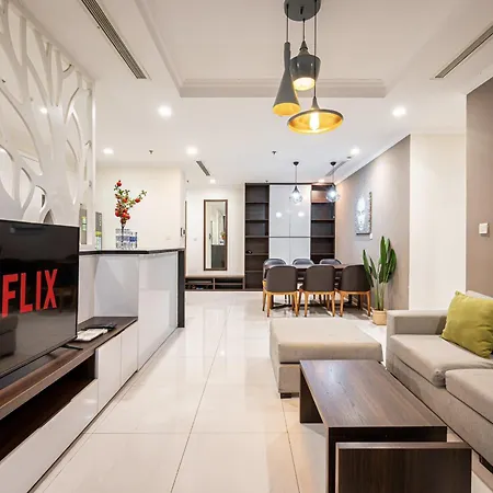 Luxury Apartment At Vinhomes Central Park